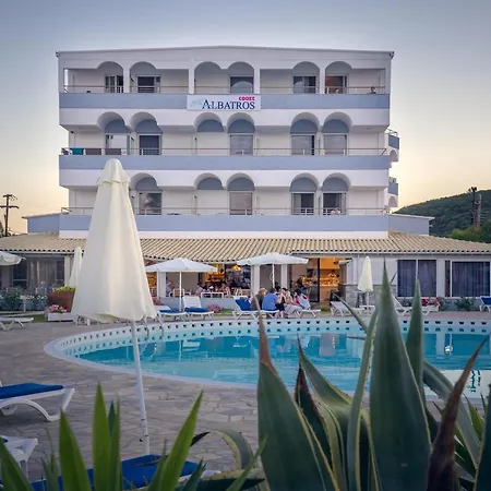 Albatros Hotell 3*