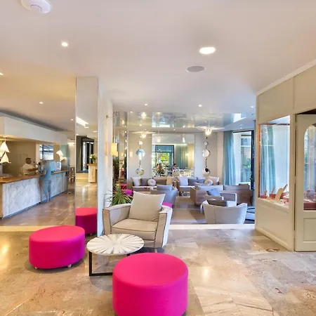 Albatros Hotell